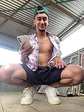 Snapshot of Kevin_Torres chatting on 9, 1, 2025 Kevin Torres online show from 9, 1, 2025