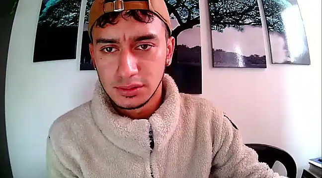 Snapshot of Kevin_Torres chatting on 25, 2, 2025 Kevin Torres online show from 25, 2, 2025