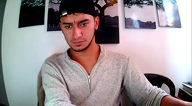 Snapshot of Kevin_Torres chatting on 26, 2, 2025 Kevin Torres online show from 26, 2, 2025