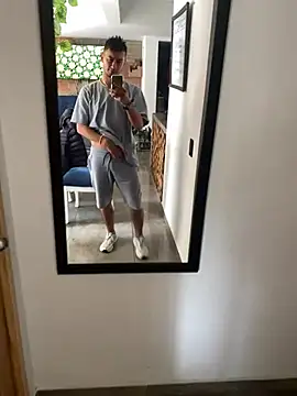 Snapshot of Kevin_Torres chatting on 3, 3, 2025 Kevin Torres online show from 3, 3, 2025