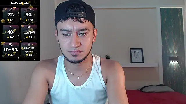 Snapshot of Kevin_Torres chatting on 11, 10, 2025 Kevin Torres online show from 11, 10, 2025