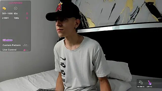 Snapshot of Dei_v_48 chatting on 5, 12, 2024 Dei v 48 online show from 5, 12, 2024