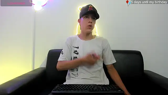 Snapshot of Dei_v_48 chatting on 14, 1, 2025 Dei v 48 online show from 14, 1, 2025