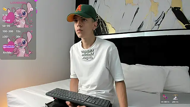 Snapshot of Dei_v_48 chatting on 21, 1, 2025 Dei v 48 online show from 21, 1, 2025