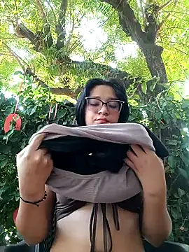 -VICKKY online show from 8, 3, 2025