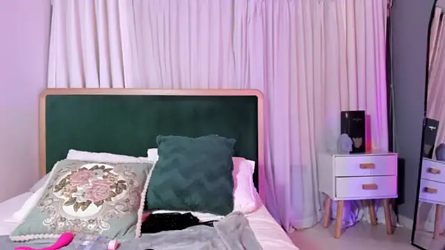 tiffany becker online show from 15, 3, 2025