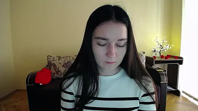 Snapshot of Pretty_shy chatting on 14, 5, 2026 Pretty shy online show from 14, 5, 2026