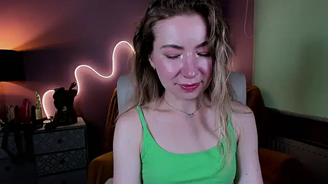 Mia Tasty online show from 18, 9, 2025