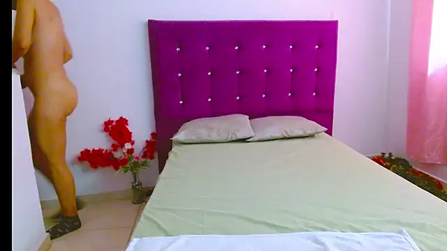 chantalsemenova1 online show from 28, 1, 2025