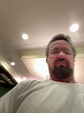 sluttydylan online show from 9, 9, 2025