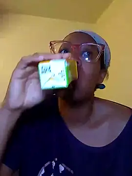 Snapshot of madamsensuale chatting on 19, 3, 2025 madamsensuale online show from 19, 3, 2025