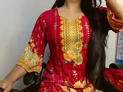 Unlucky-flowers online show from 8, 3, 2025