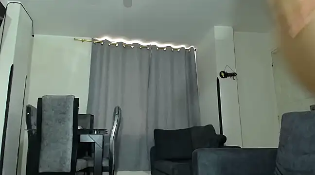 julianamorant online show from 18, 3, 2025