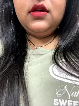 smile pretty online show from 13, 10, 2025