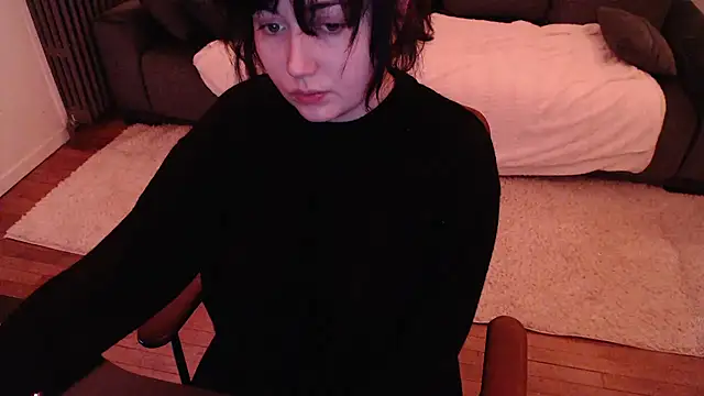 Lynylou online show from 19, 2, 2025