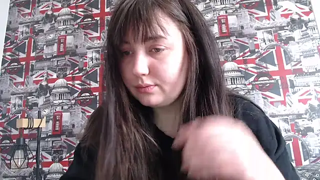 Lynylou online show from 31, 3, 2026