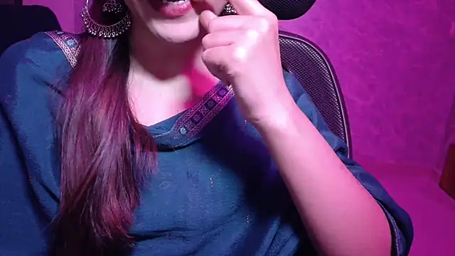 MidnightFlame online show from 14, 9, 2025