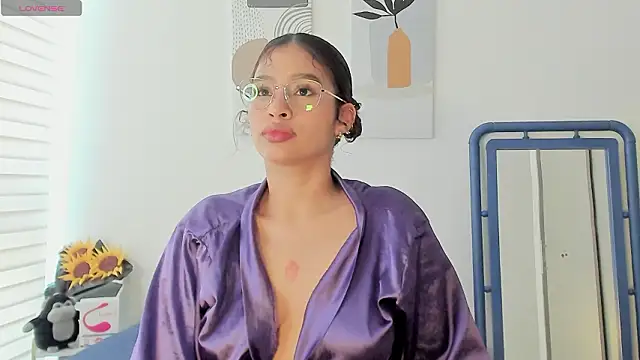 SeleneClark online show from 4, 3, 2026