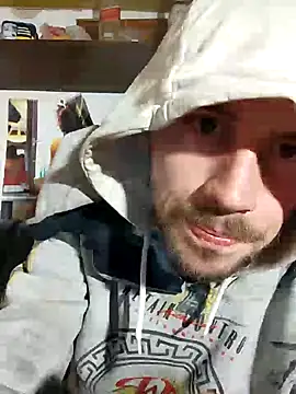 Snapshot of Rejtelmesest chatting on 17, 12, 2024 Rejtelmesest online show from 17, 12, 2024