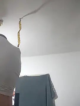 Snapshot of Rejtelmesest chatting on 27, 12, 2024 Rejtelmesest online show from 27, 12, 2024