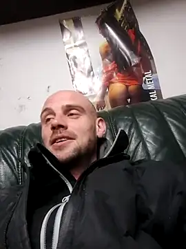 Snapshot of Rejtelmesest chatting on 2, 3, 2025 Rejtelmesest online show from 2, 3, 2025