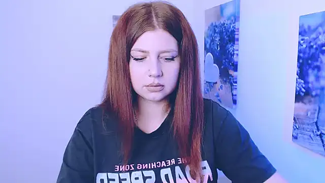 Lizzy Love online show from 25, 10, 2025