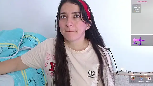 Emelyross  online show from 6, 4, 2026