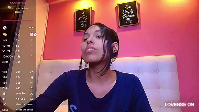 yourcuteneighbourr online show from 19, 2, 2025