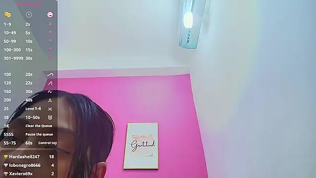 yourcuteneighbourr online show from 25, 2, 2025