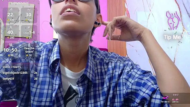 yourcuteneighbourr online show from 8, 4, 2026