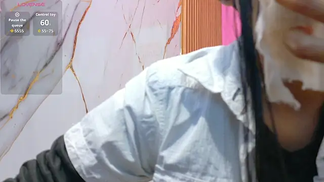 yourcuteneighbourr online show from 14, 4, 2026