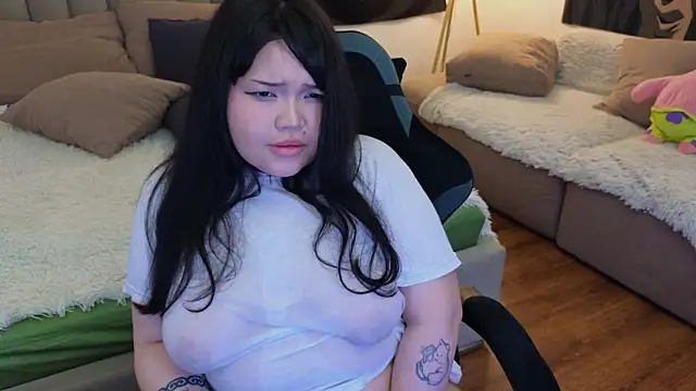 LeyaKan online show from 5, 3, 2025