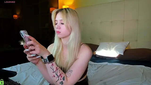 Valerie Woods online show from 11, 4, 2026