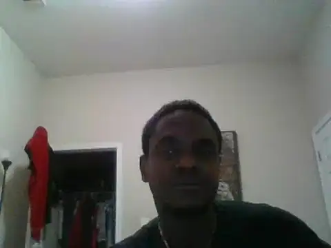 Snapshot of Hugedick0071 chatting on 11, 12, 2024 Hugedick0071 online show from 11, 12, 2024