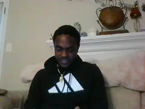 Snapshot of Hugedick0071 chatting on 9, 1, 2025 Hugedick0071 online show from 9, 1, 2025