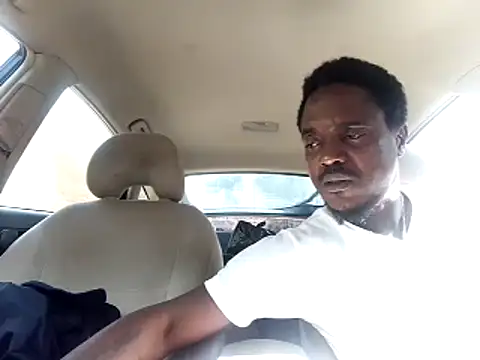 Snapshot of Hugedick0071 chatting on 13, 2, 2025 Hugedick0071 online show from 13, 2, 2025