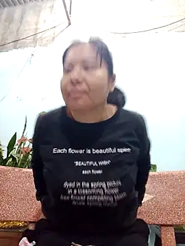 Queen 18200 online show from 15, 2, 2025