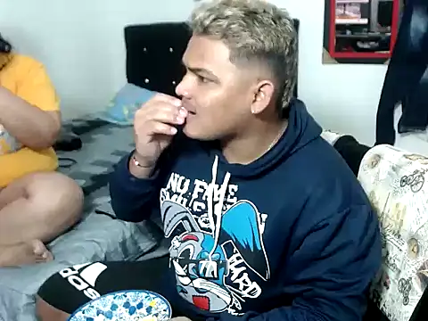 Boycuriousxxx online show from 22, 10, 2025