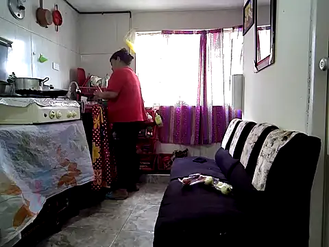 Boycuriousxxx online show from 13, 4, 2026