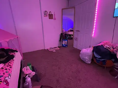 Onlypawzz online show from 6, 3, 2026