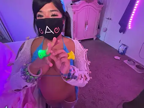 Onlypawzz online show from 30, 3, 2026