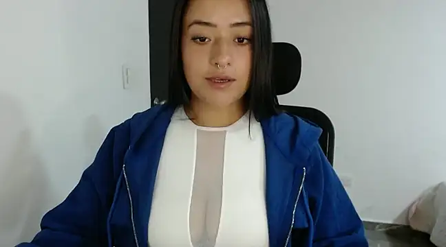Snapshot of jjulietha95 chatting on 28, 1, 2025 jjulietha95 online show from 28, 1, 2025