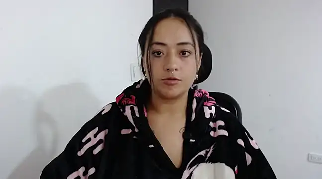 Snapshot of jjulietha95 chatting on 8, 2, 2025 jjulietha95 online show from 8, 2, 2025