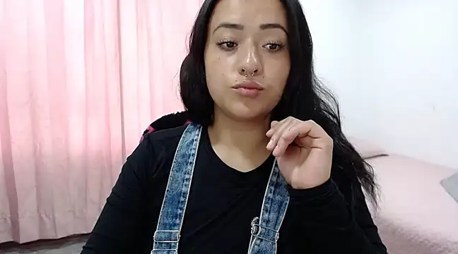 Snapshot of jjulietha95 chatting on 13, 2, 2025 jjulietha95 online show from 13, 2, 2025
