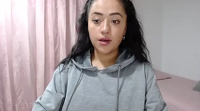 Snapshot of jjulietha95 chatting on 14, 2, 2025 jjulietha95 online show from 14, 2, 2025