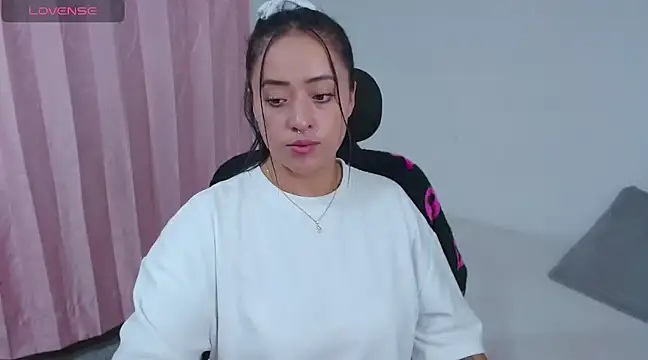 Snapshot of jjulietha95 chatting on 3, 3, 2025 jjulietha95 online show from 3, 3, 2025