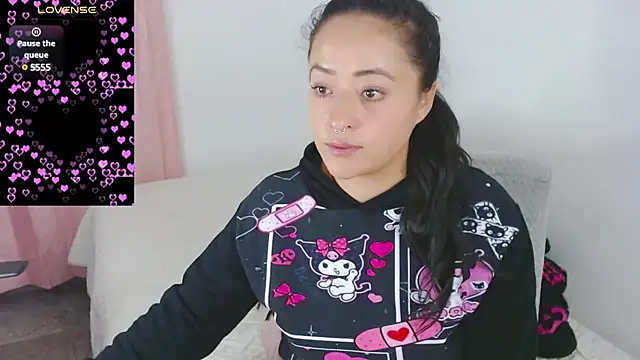 Snapshot of jjulietha95 chatting on 5, 3, 2025 jjulietha95 online show from 5, 3, 2025
