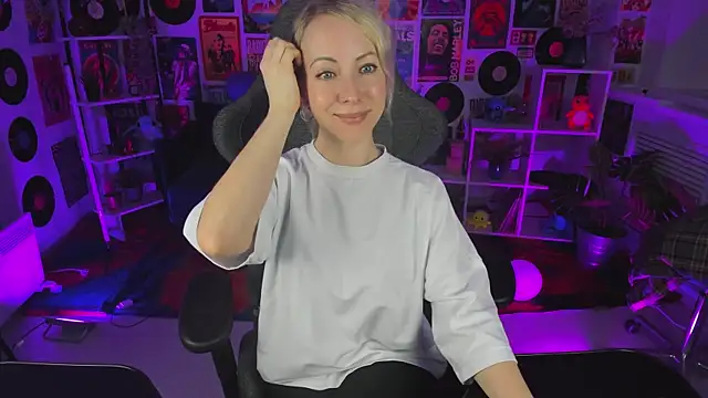 LylithSkye online show from 29, 1, 2025