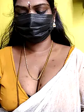 Snapshot of mayaa2u chatting on 12, 4, 2026 mayaa2u online show from 12, 4, 2026