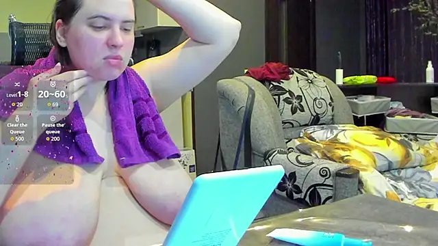 1lindsey1 online show from 12, 9, 2025